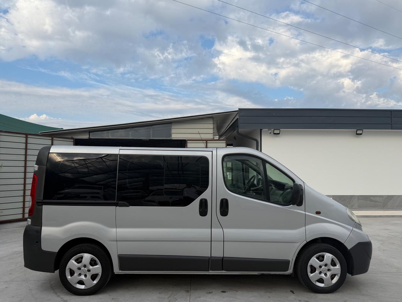 Opel Vivaro 27 2.0 CDTI PC-TN Combi 9 posti Fap