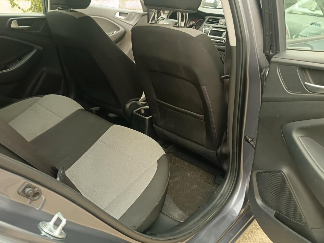 Hyundai i20 1.2 5p. Econext Sound Edition