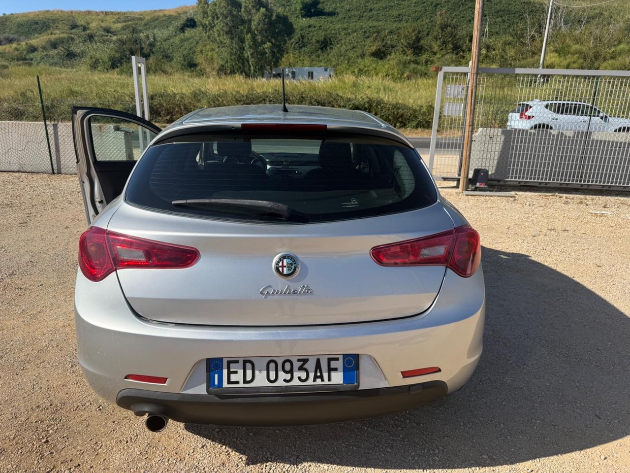 Alfa Giulietta 1.4 Turbo METANO 3.999€