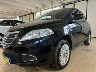 LANCIA Ypsilon 1.2 69 CV 5 porte Neopatentati