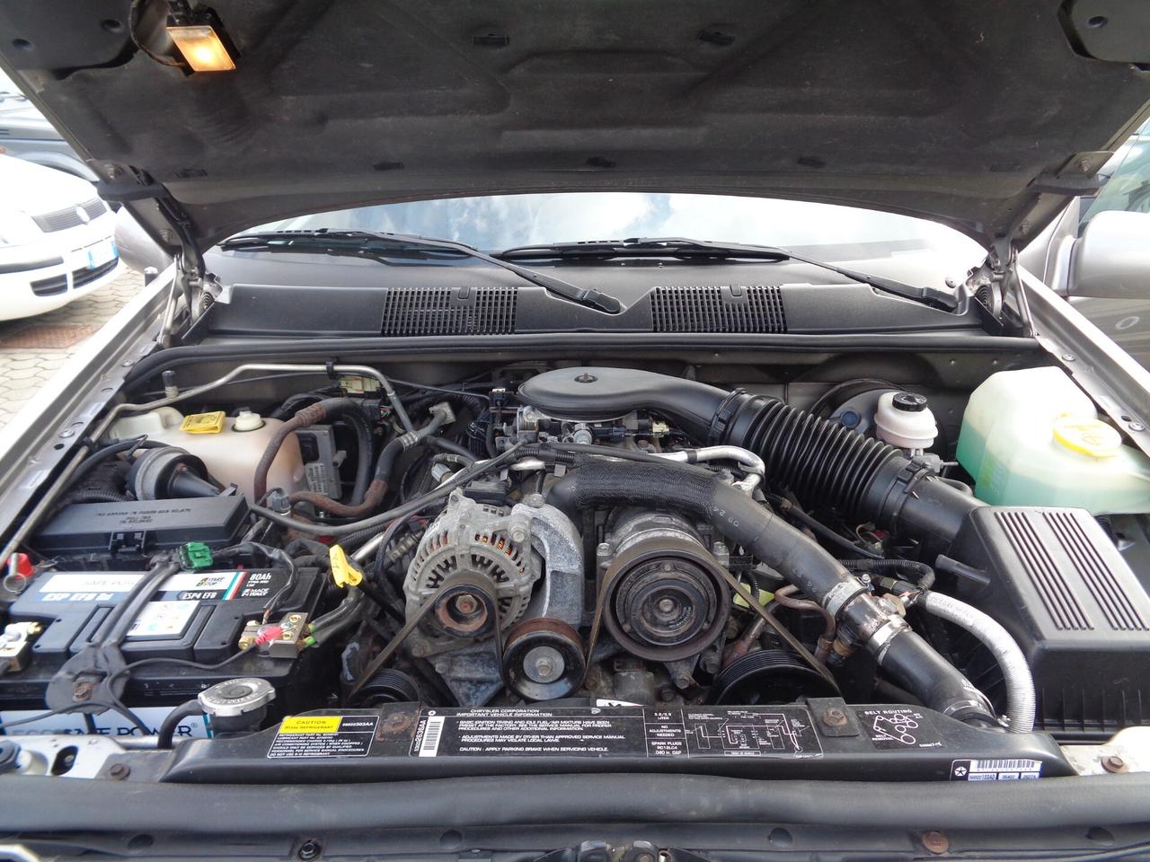 Jeep Grand Cherokee 5.9 4WD Quadra-Trac Limited LX