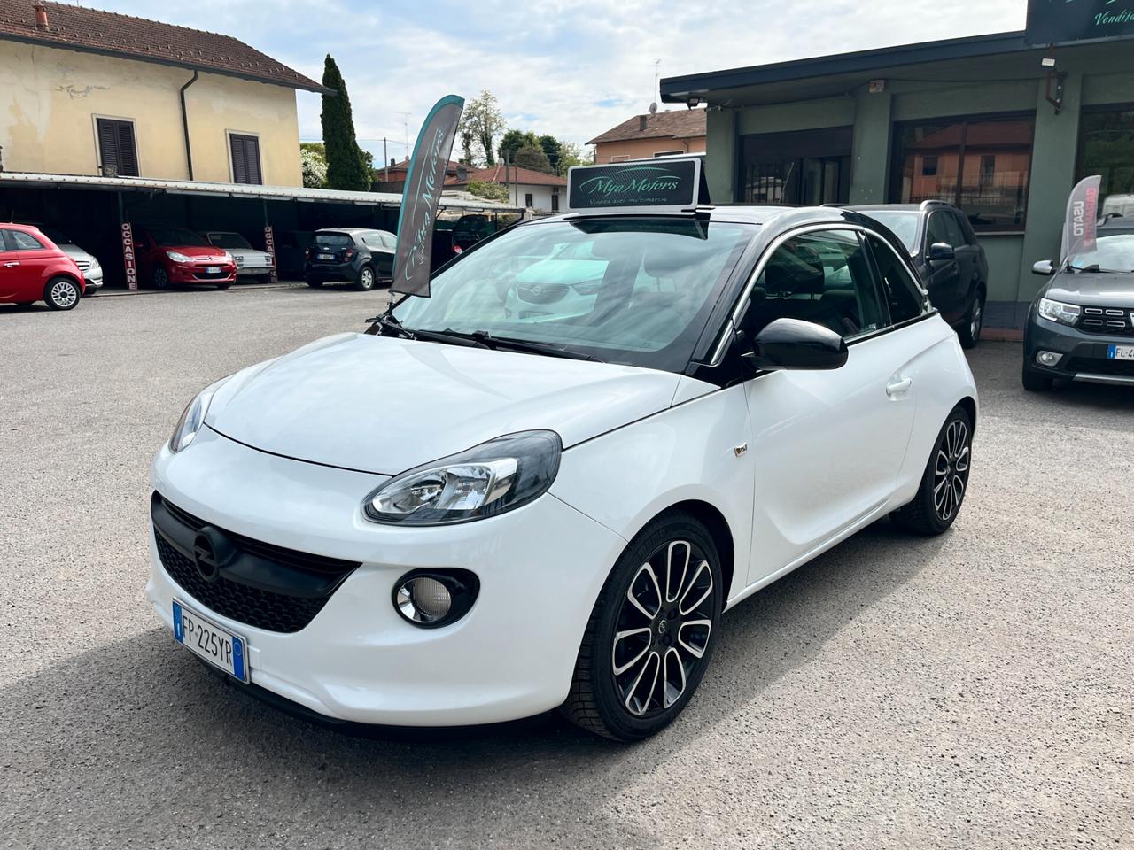 Opel Adam 1.2 70 CV