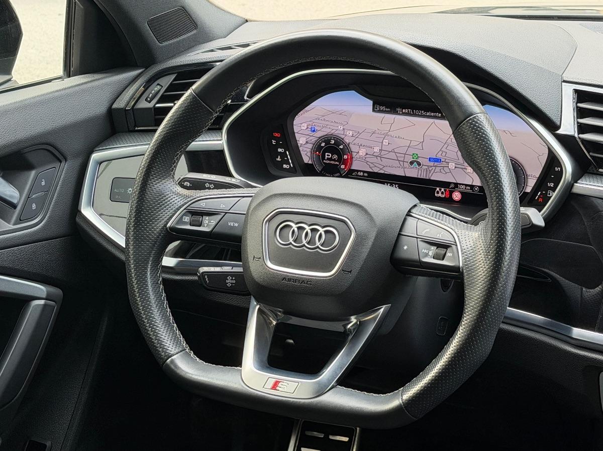 Audi Q3 Sportback 40 TDI Quattro S-line Identity Black 200 CV