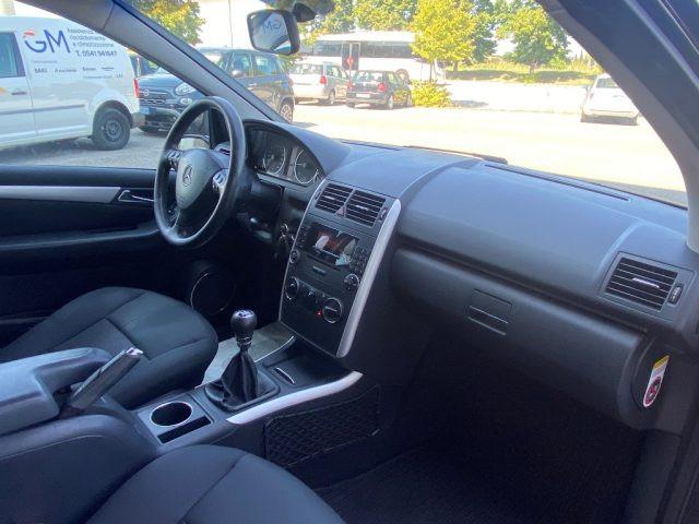 MERCEDES-BENZ A 180 CDI Elegance