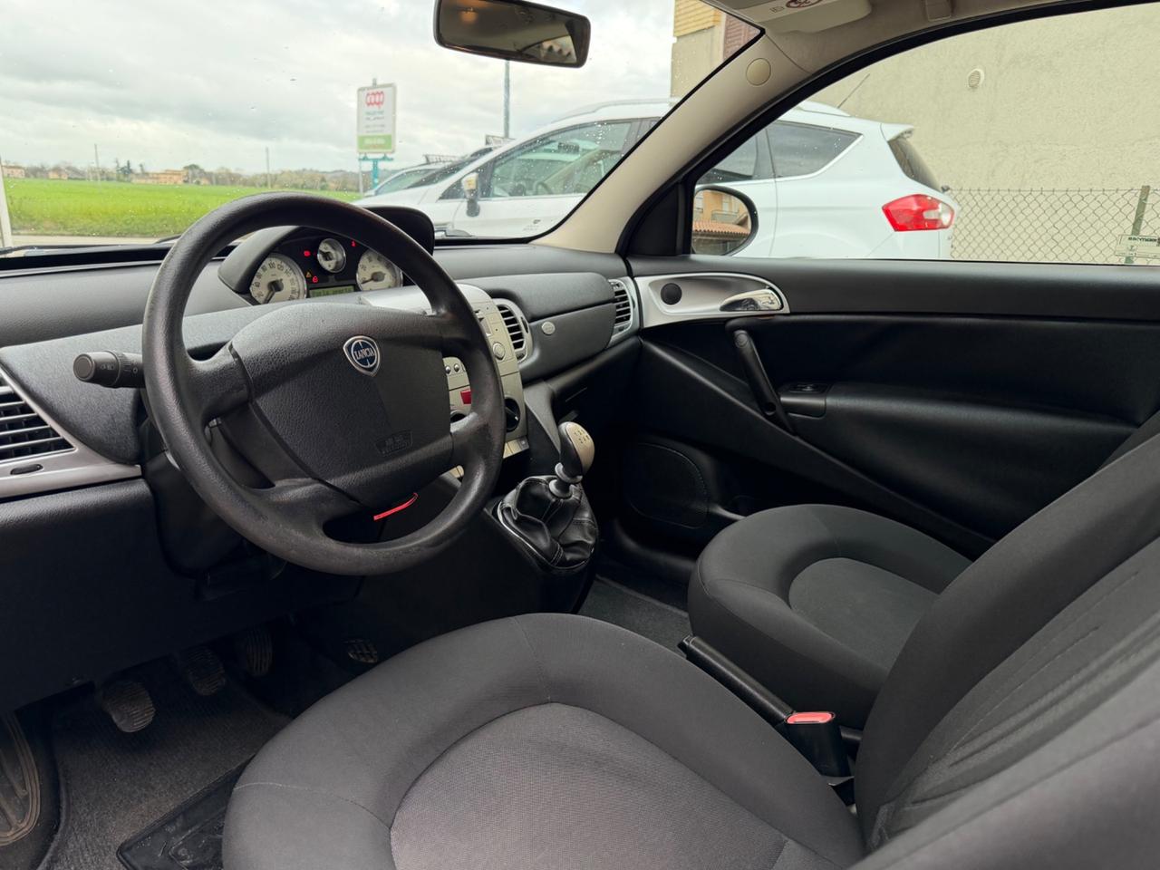 Lancia Ypsilon 1.2 69 CV 2011