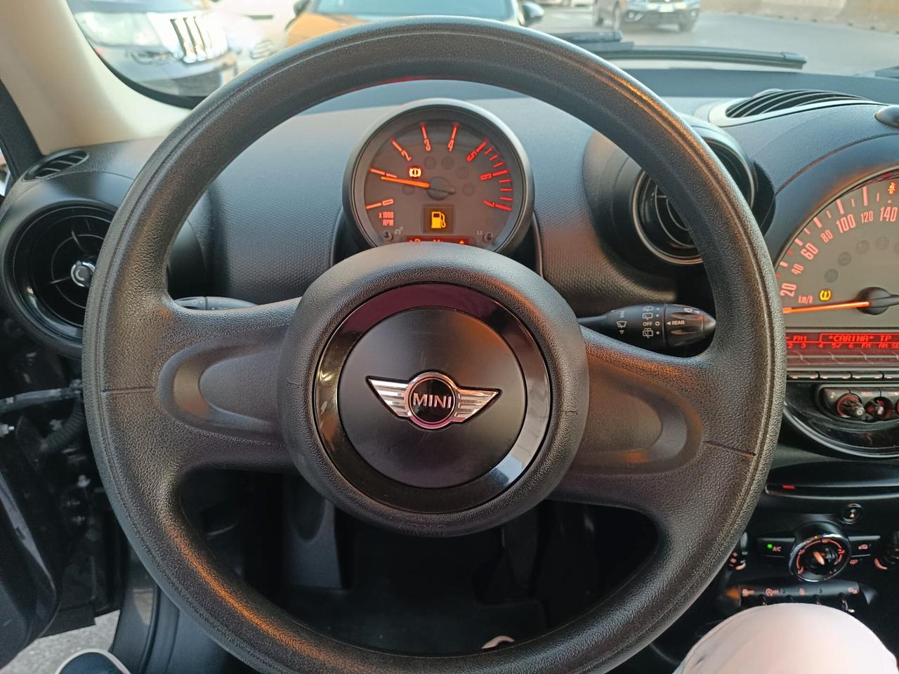 Mini Cooper D Countryman 1.6 2015 solo 129.000 Km.