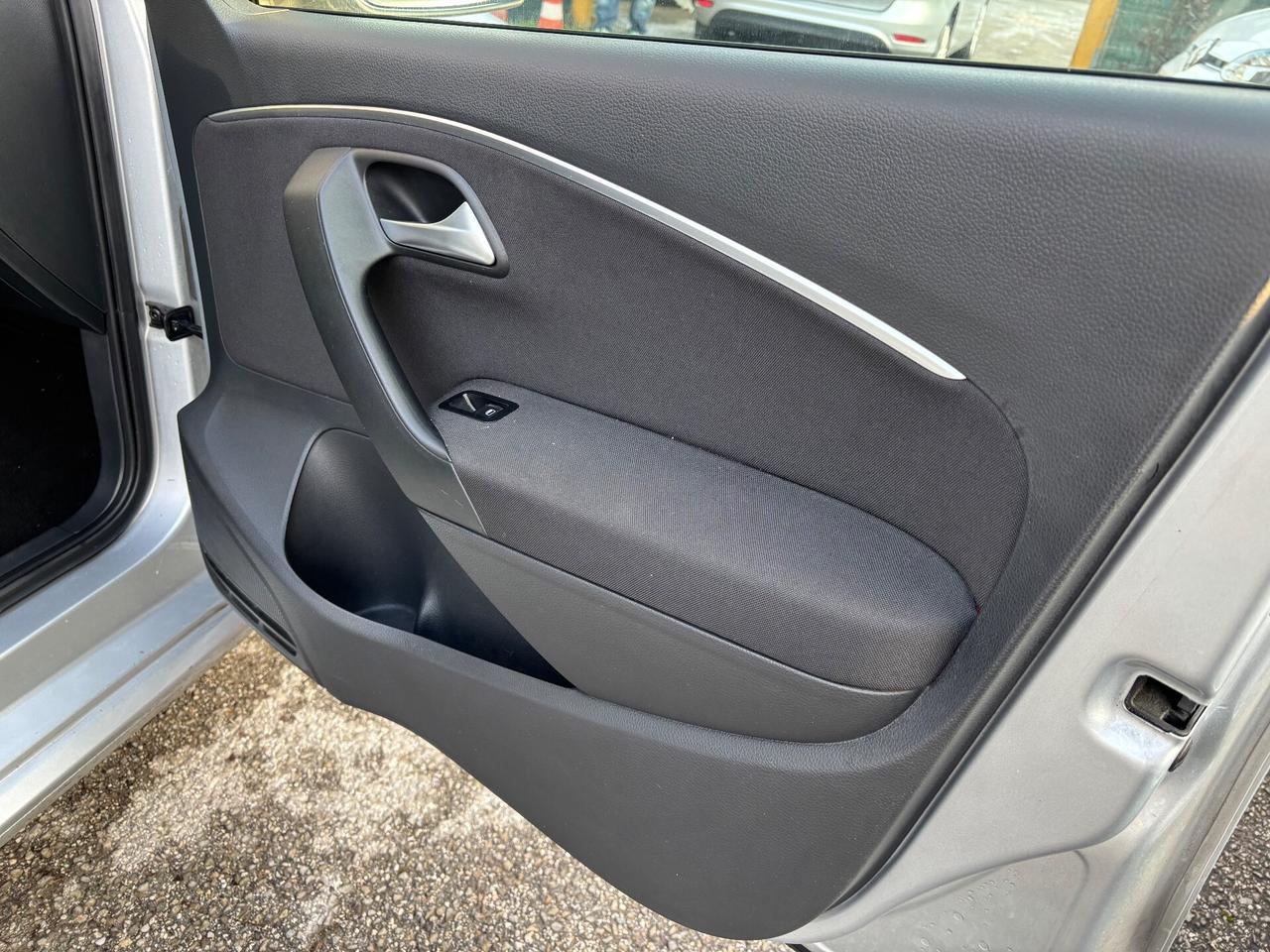 Volkswagen Polo 1.4 TDI 5p. Comfortline OK NEOPATENTATI