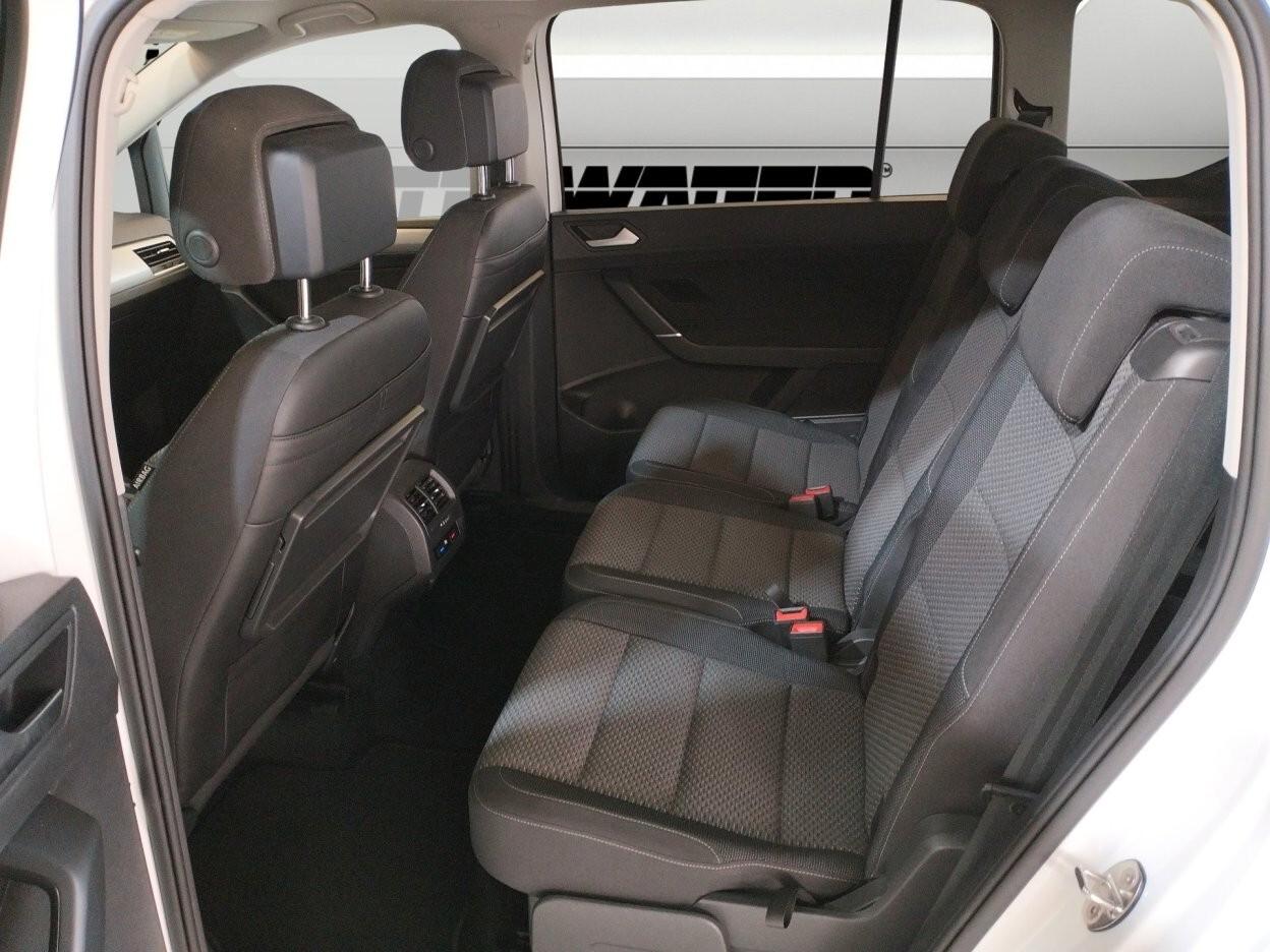 Volkswagen Touran 2.0 tdi Executive dsg - 7 POSTI