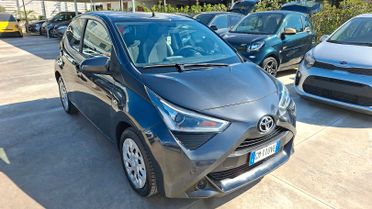 Toyota Aygo 1.0 Benzina 5 porte con telecamera
