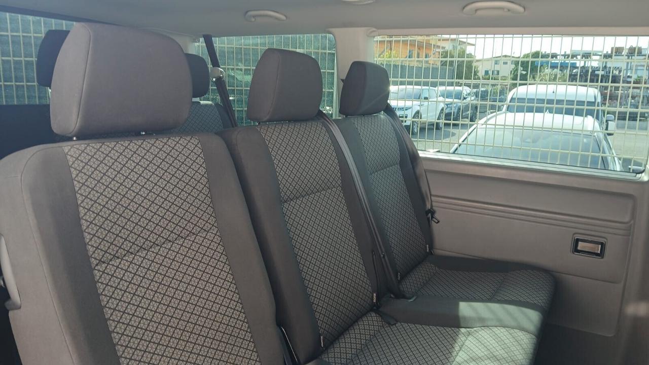 VOLKSWAGEN T6.1 Caravelle 110Cv PC 9 POSTI TrendLine - PREZZO REALE!