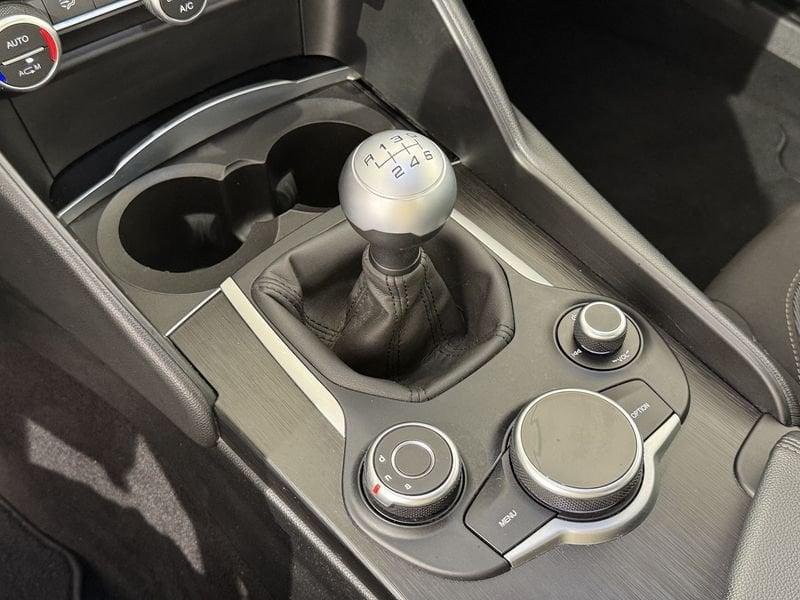 Alfa Romeo Giulia Giulia 2.2 t Giulia 150cv