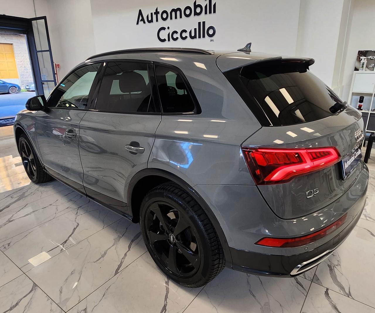 AUDI Q5 2.0 TDI Q S-LINE