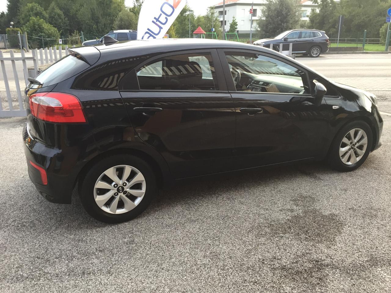 Kia Rio 1.2 CVVT 5p. ECO GPL Cool X NEOPATENTATI