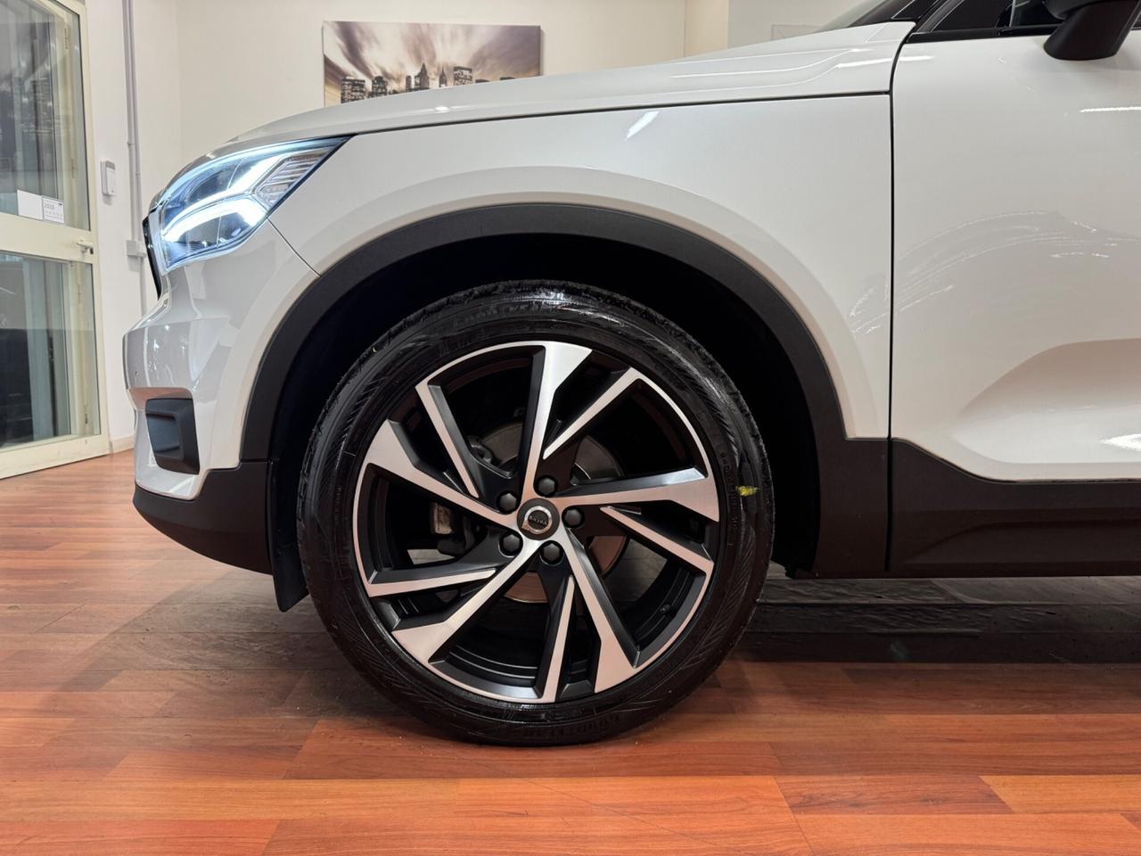 VOLVO XC40 XC 40 D3 GEARTRONIC R DESIGN / TETTO