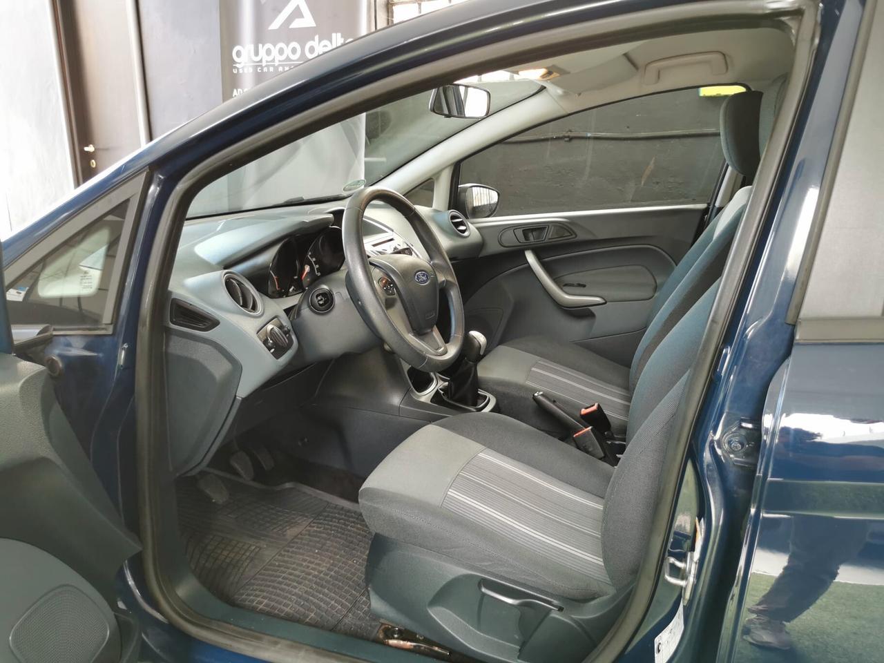 Ford Fiesta 1.4 5 porte Titanium GARANZIA 12 MESI
