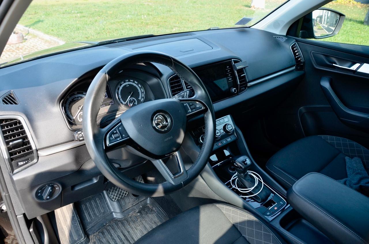 SKODA KAROQ 1.5 TSI 150cv DSG, UFF ITALIANA, EURO 6D, FARI LED, NAVI, APPLE ANDROID, PERMUTE