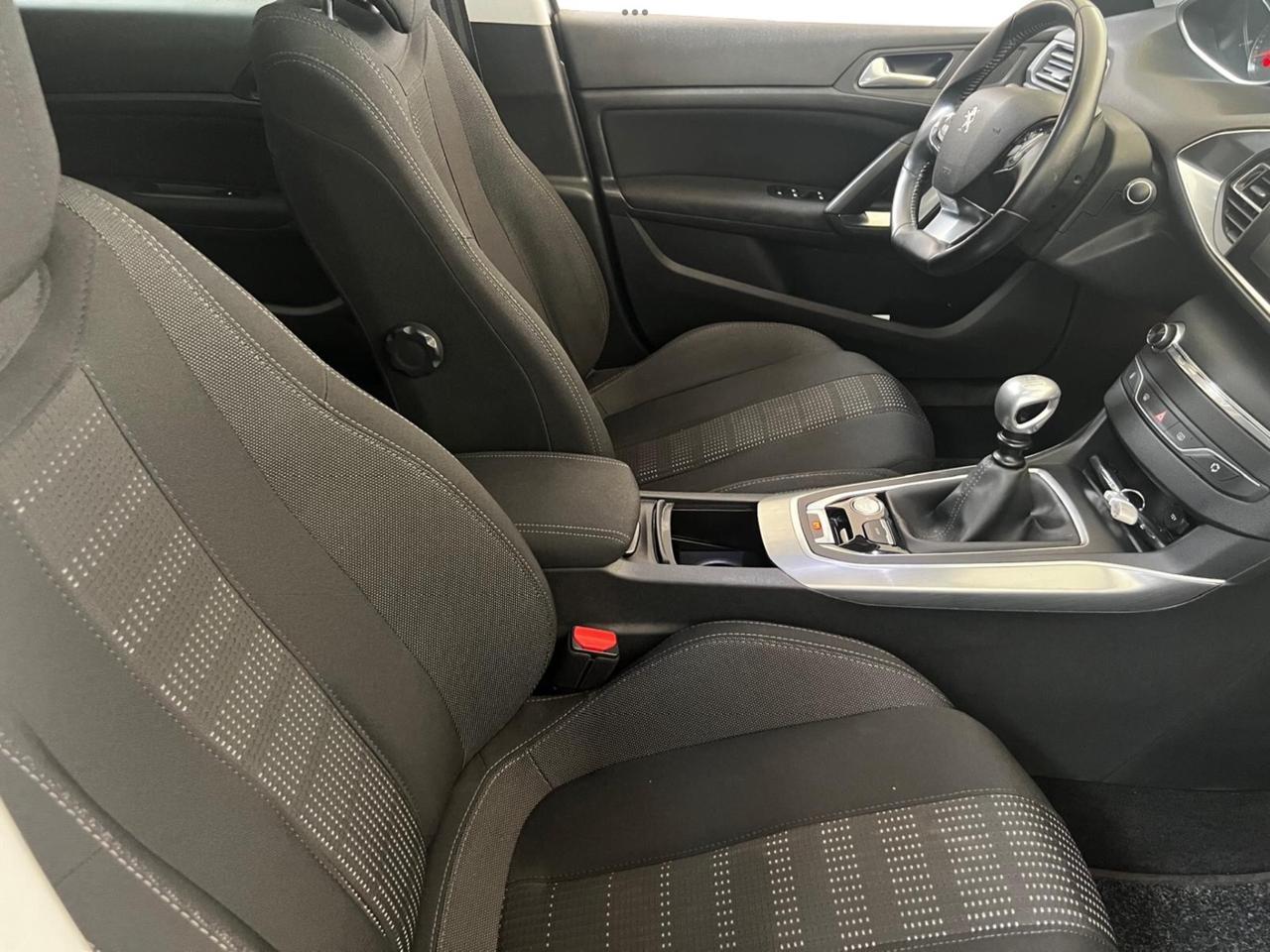 Peugeot 308 BlueHDi 150 S&S EAT6 SW Business Perfetta