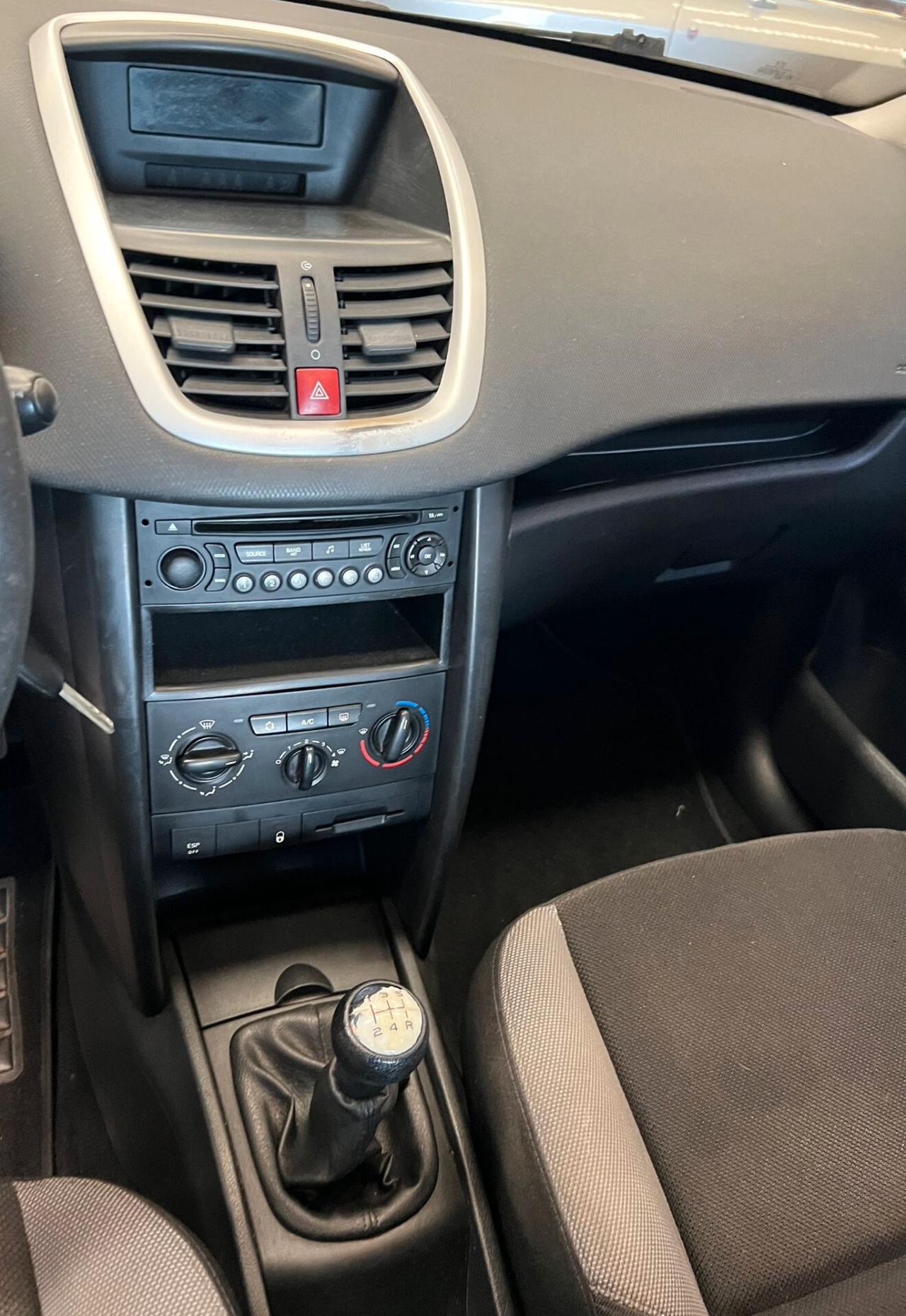 Peugeot 207 1.4 HDi 70CV 5p. ONE Line
