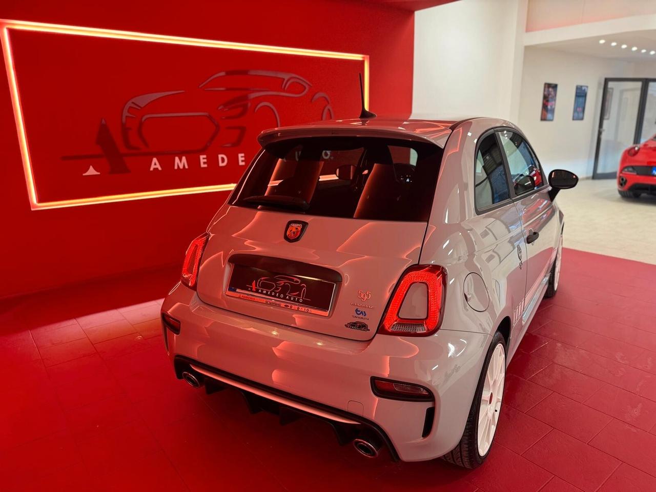 Abarth 595 1.4 Turbo T-Jet 180 CV Esseesse