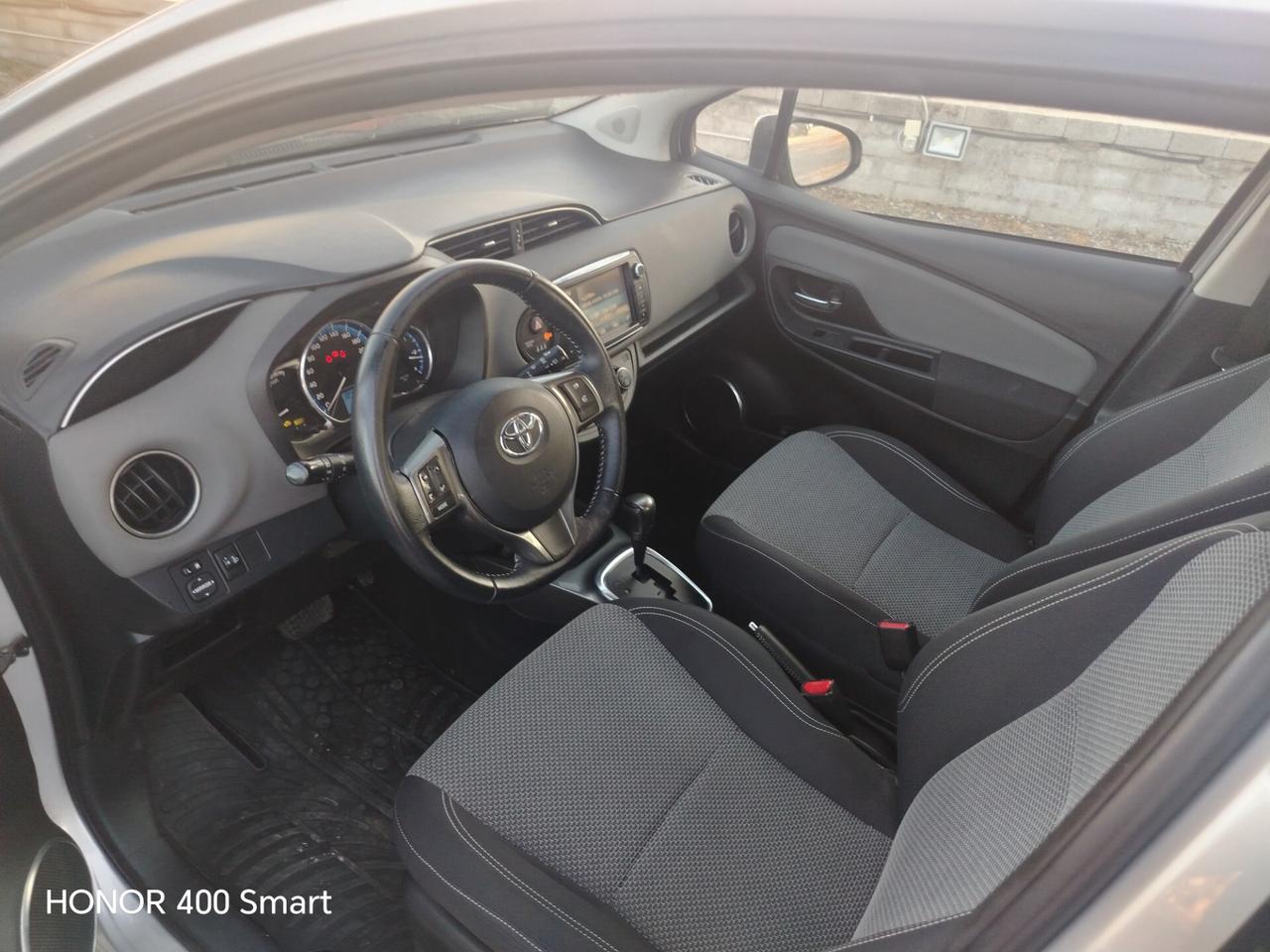 Toyota Yaris hybrid 1.5