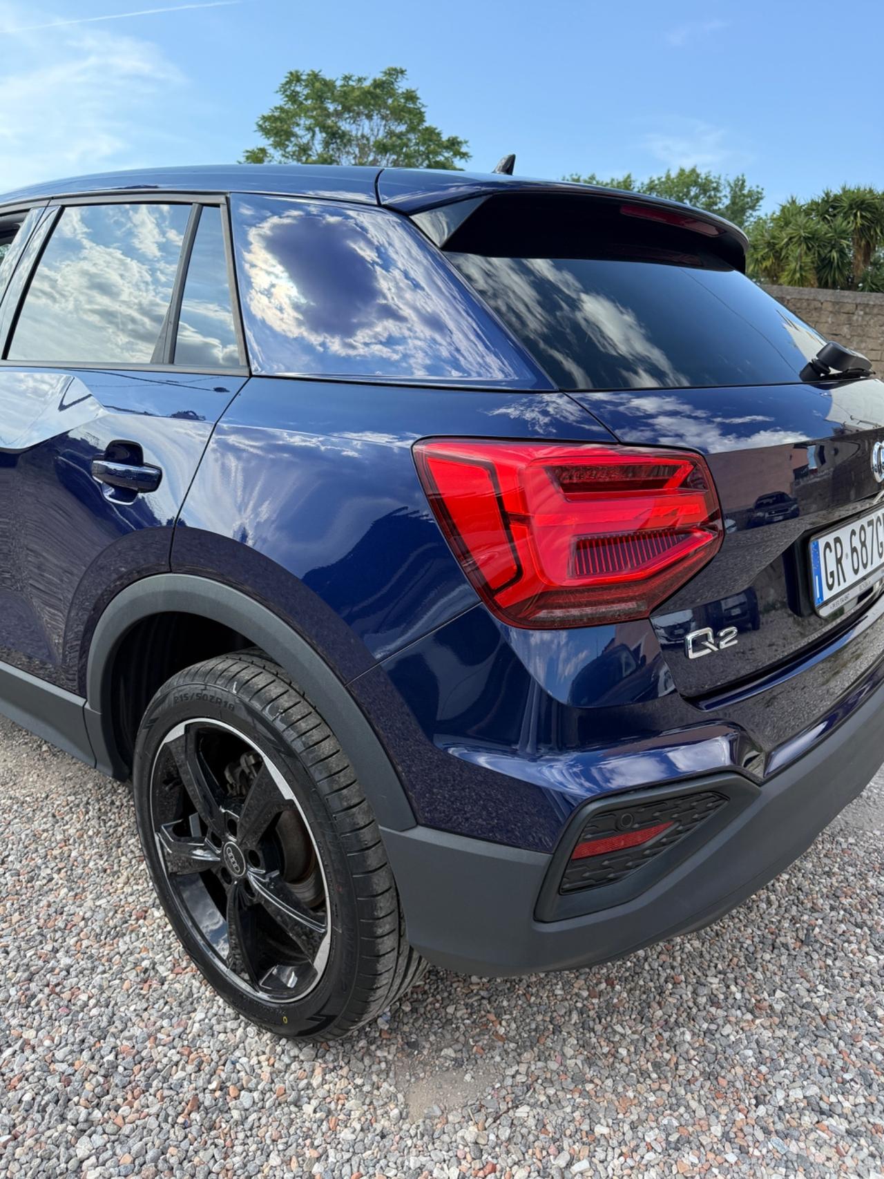 Audi Q2 35 TDI S tronic Business