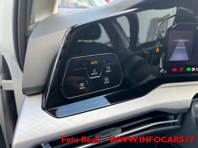 VOLKSWAGEN Golf 1.0 eTSI MHEV EVO DSG Life - PROMO!