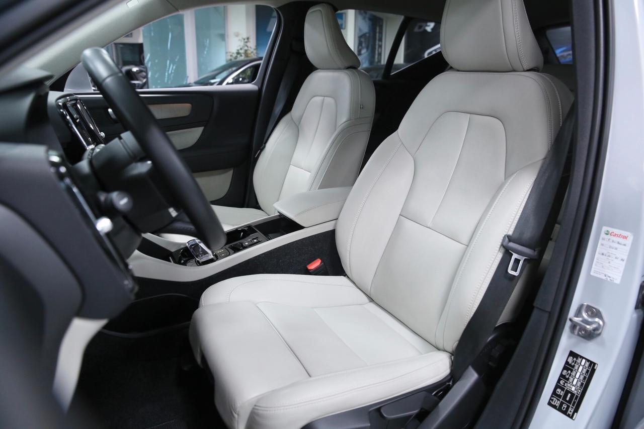 Volvo XC40 T5 Recharge Plug-in Hybrid Inscription auto