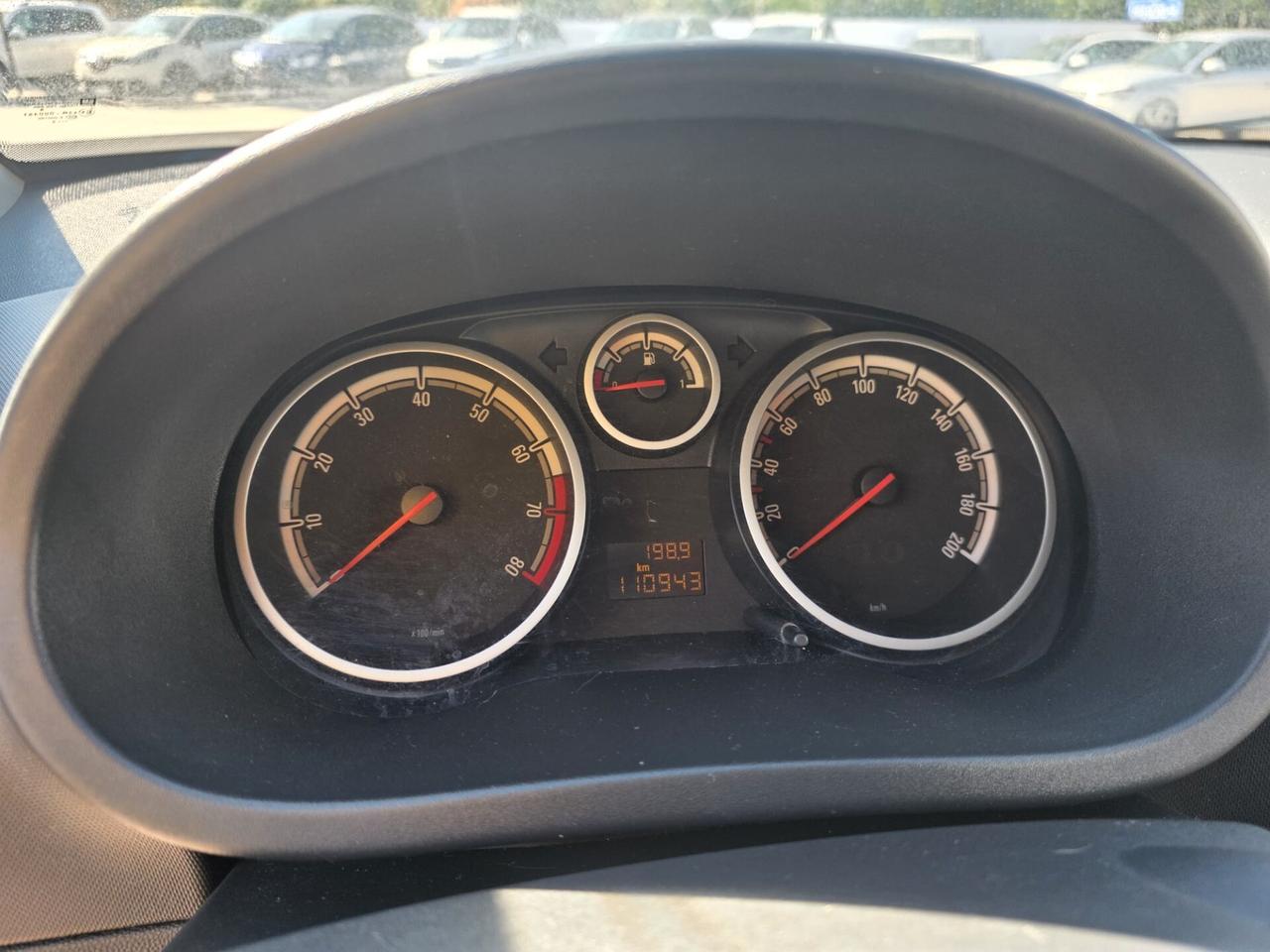Opel Corsa 1.2 5 porte Elective