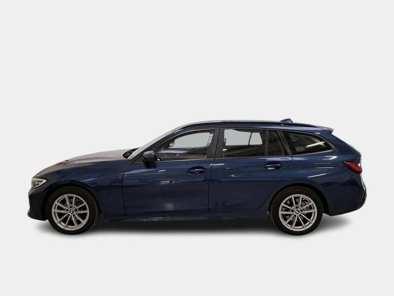BMW 318 48V Business Advantage Touring auto