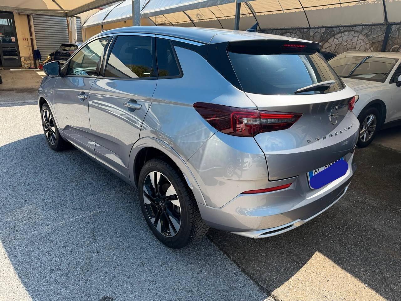 Opel Grandland 2022 1.5 130 AT8 Business Elegance