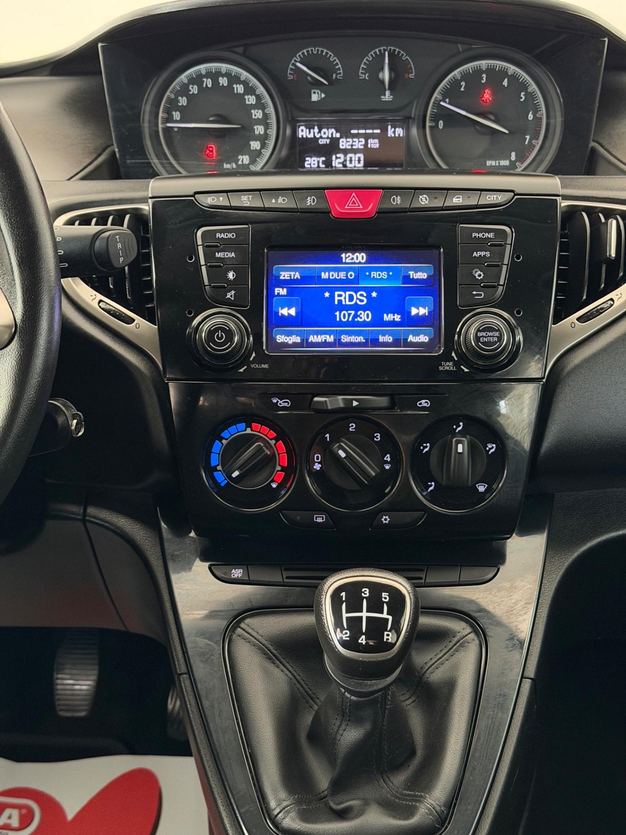 Lancia Ypsilon 1.2 69 CV 5 porte S&S Gold