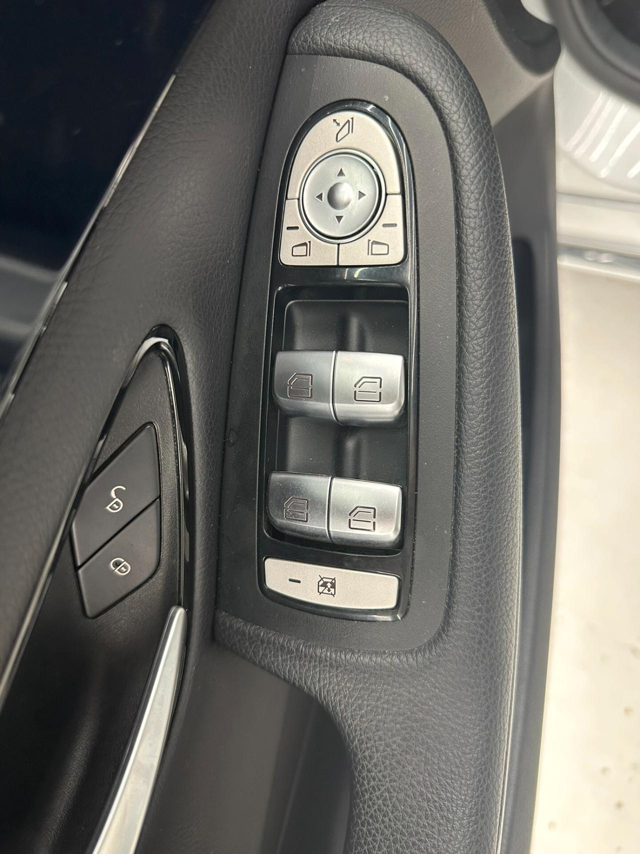 Mercedes-benz C 220 d Premium - 170CV- KM CERTIFICATI