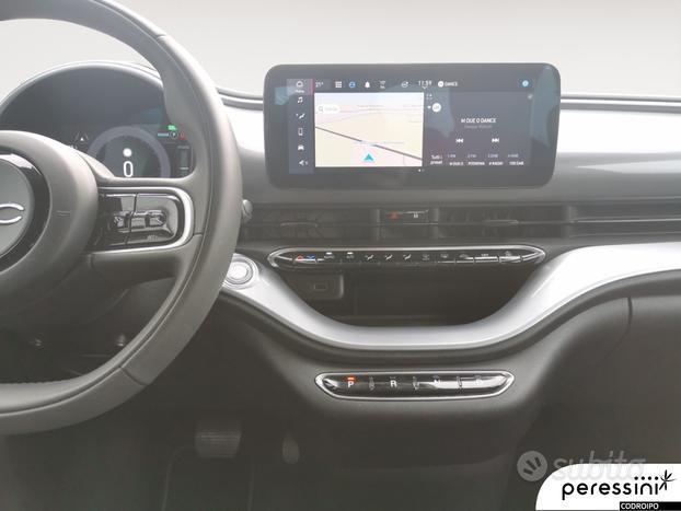 FIAT 500e 42 kWh Icon +