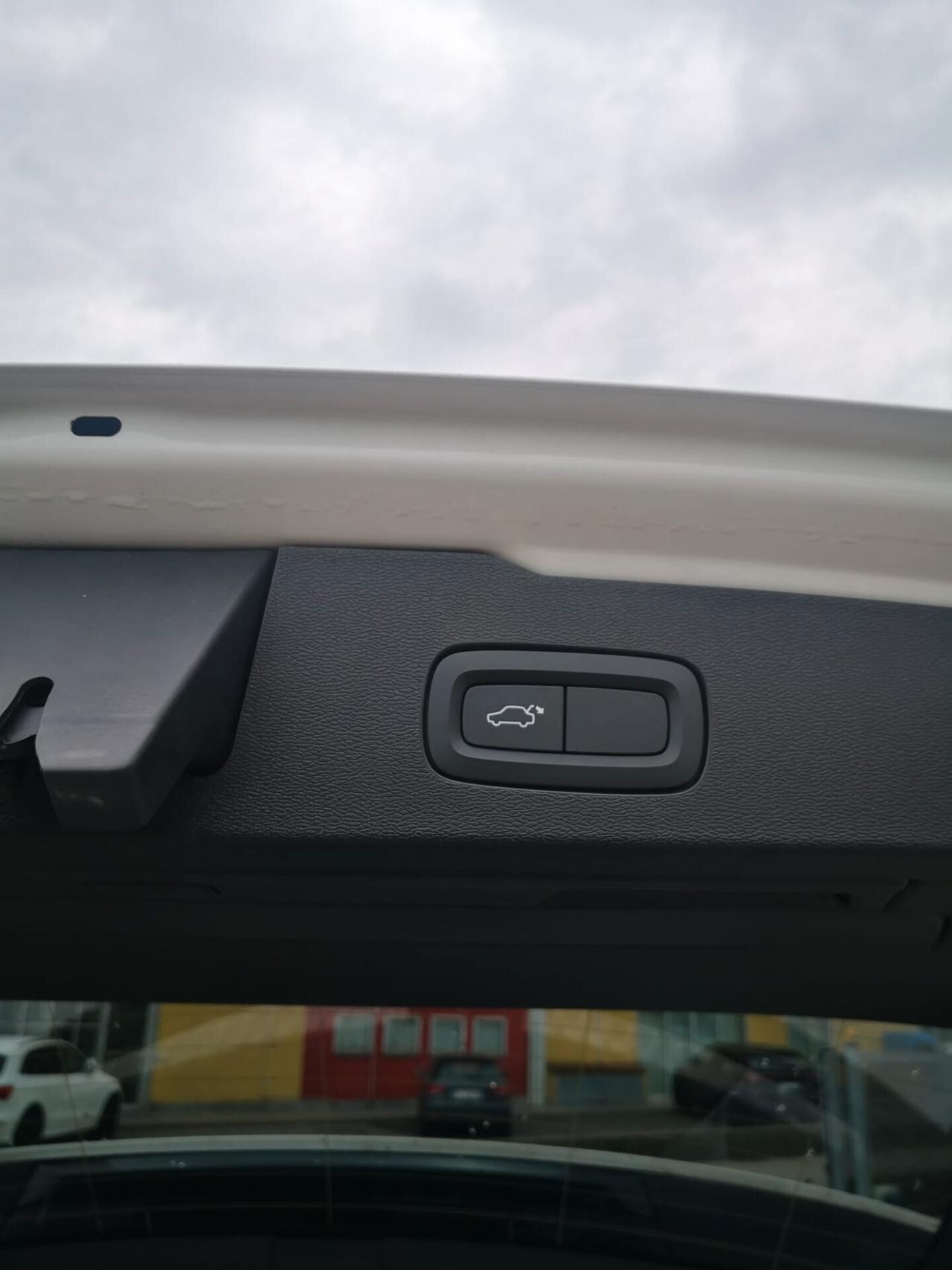 Volvo V60 Cross Country D4 AWD Geartronic ***TENUTA MOLTO BENE***UNIPROPRIETARIO***