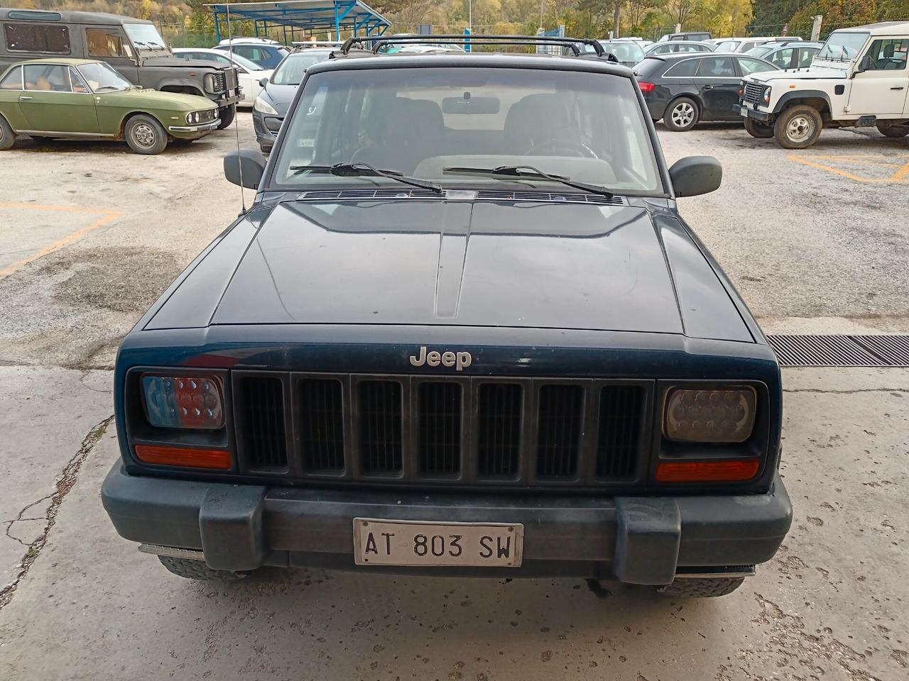 Jeep Cherokee 2.5 TD 5 porte Command-Trac Sport