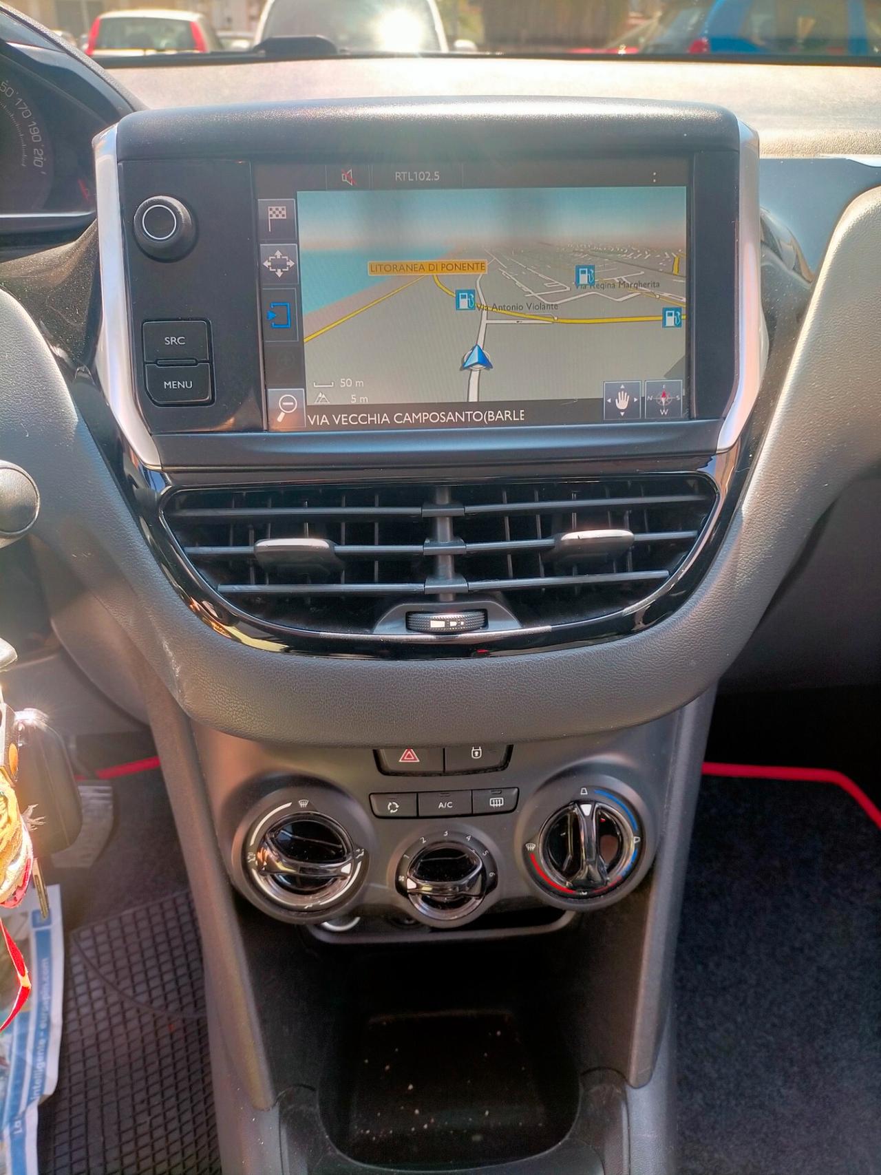 Peugeot 208 1.4 HDi 68 CV 5 porte Allure