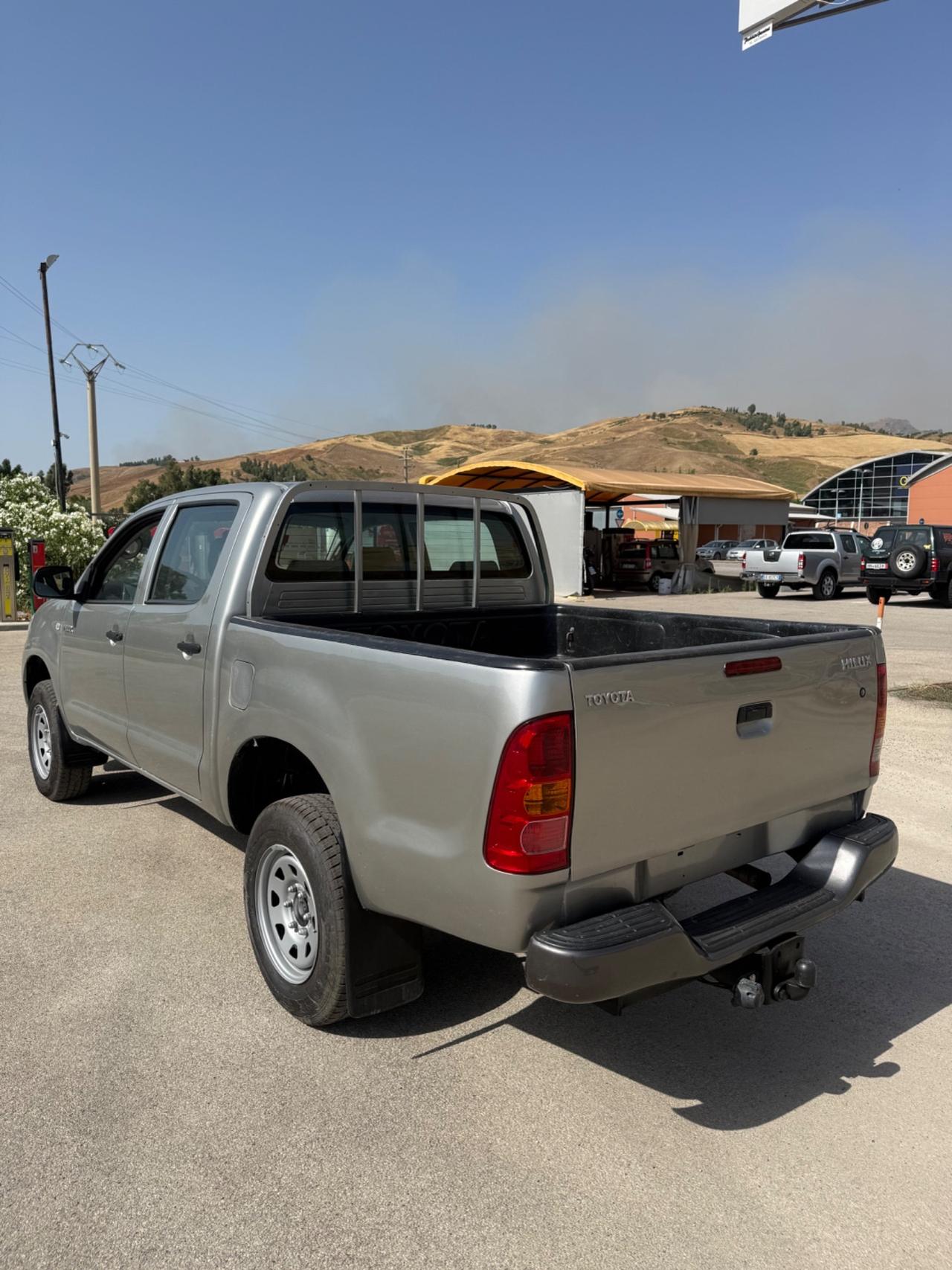 Toyota Hilux 2.5 D-4D 4WD 2p. Extra Cab DLX