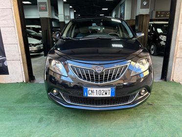 Lancia Ypsilon 1.0 FireFly 5 porte S&S Hybrid Alberta Ferretti