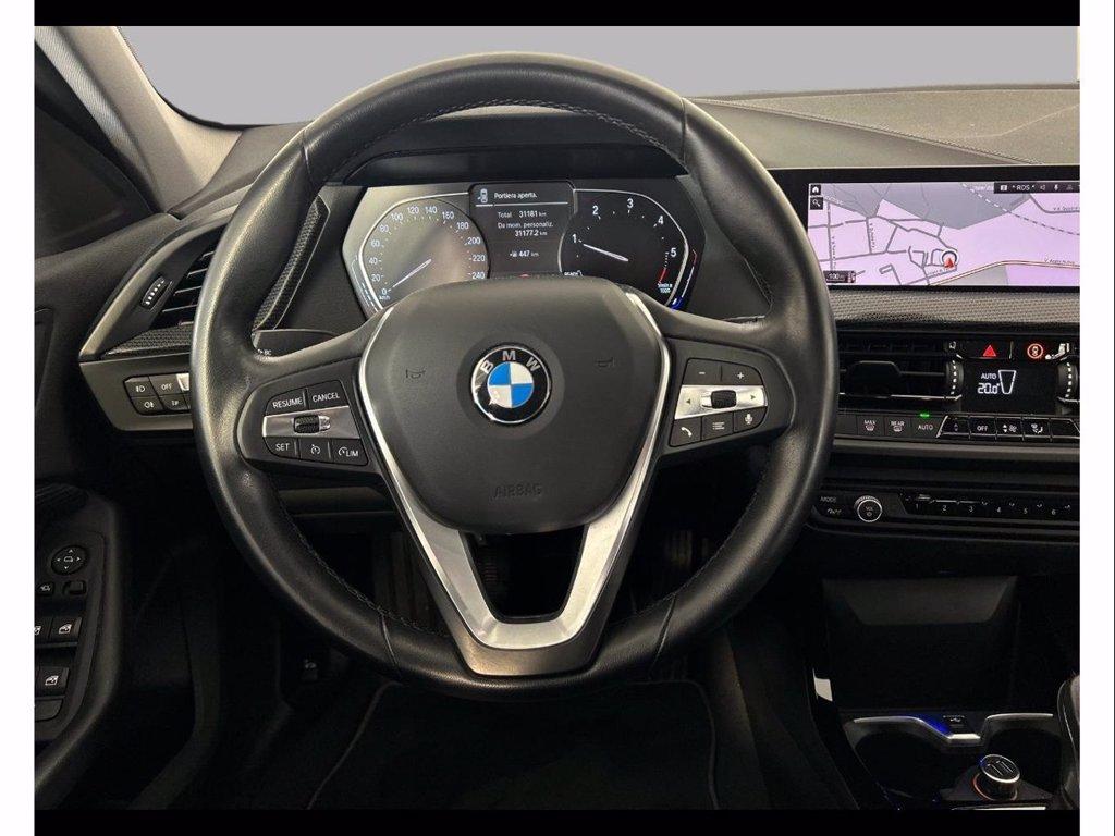 BMW 116d luxury del 2021