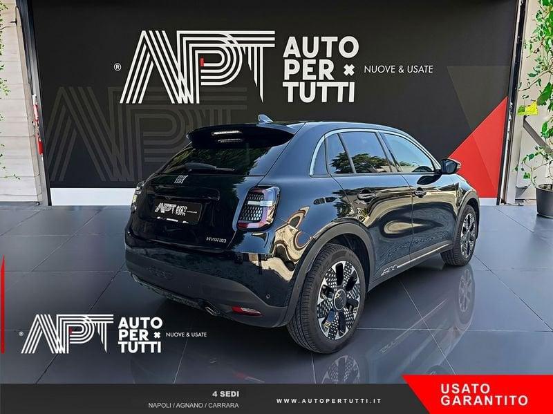 FIAT 600 600 1.2 hybrid La Prima 110cv auto