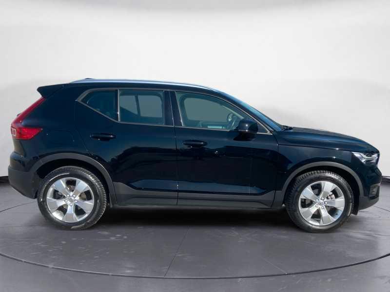 VOLVO XC40 1.5 t3 Momentum 156cv manuale