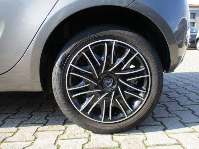 LANCIA Ypsilon 1.0 Hybrid Gold - CarPlay/Sensori