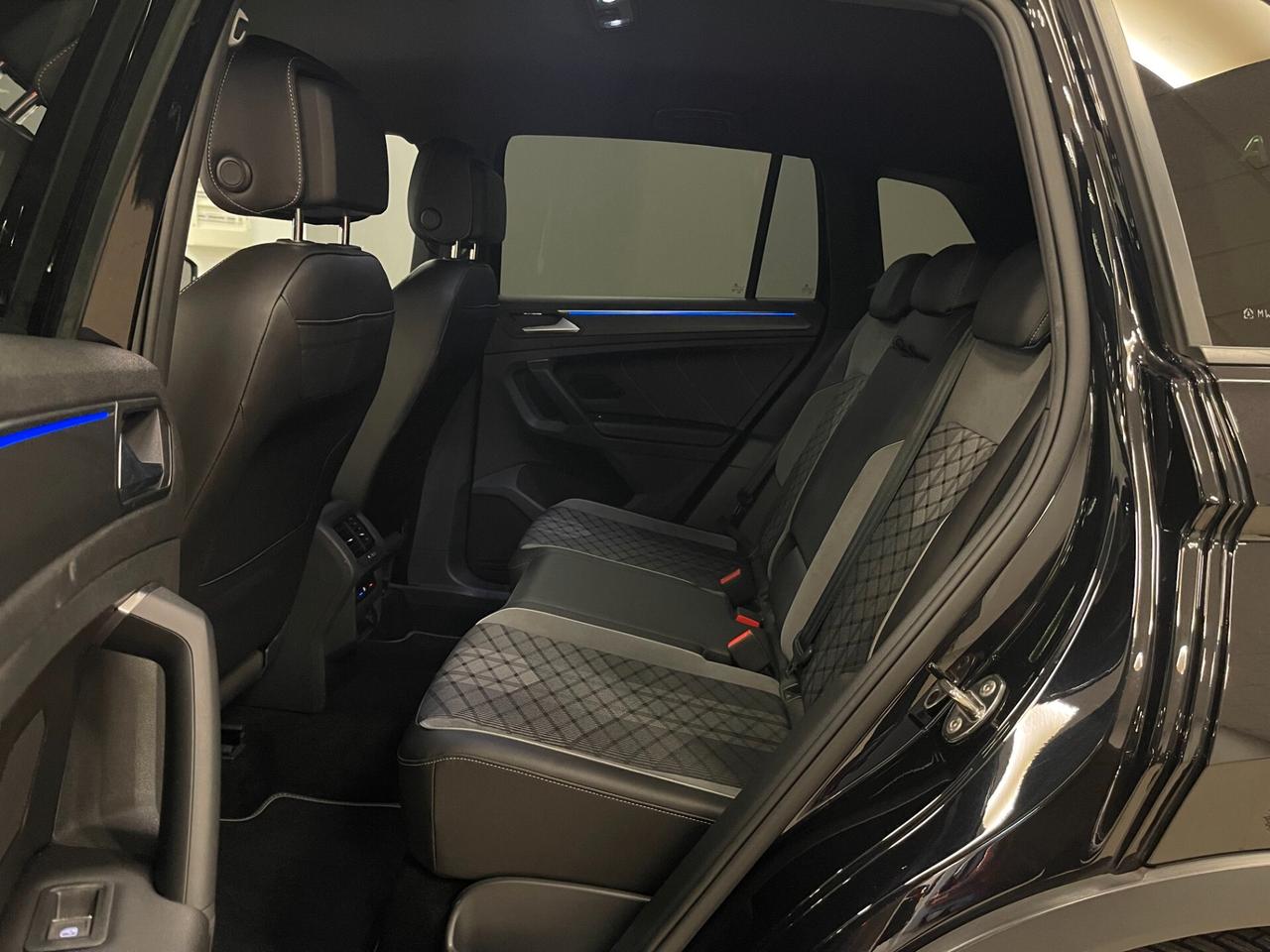 Volkswagen Tiguan 2.0 TDI 150cv SCR DSG R-Line