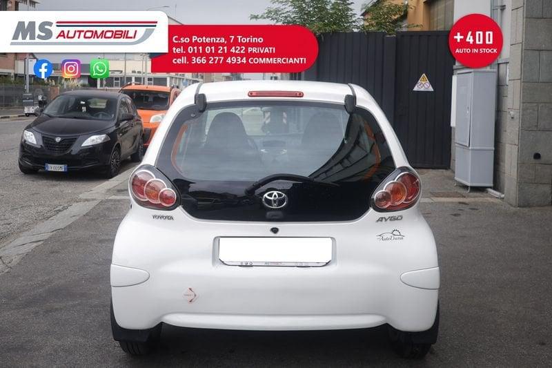 Toyota Aygo Toyota Aygo 1.0 VVT-i Active Connect 50KW ANNO 2013