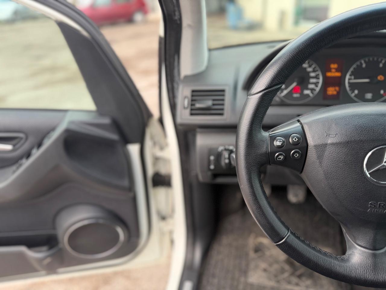 Mercedes-benz A 180 CDI Style NEOPATENTATI