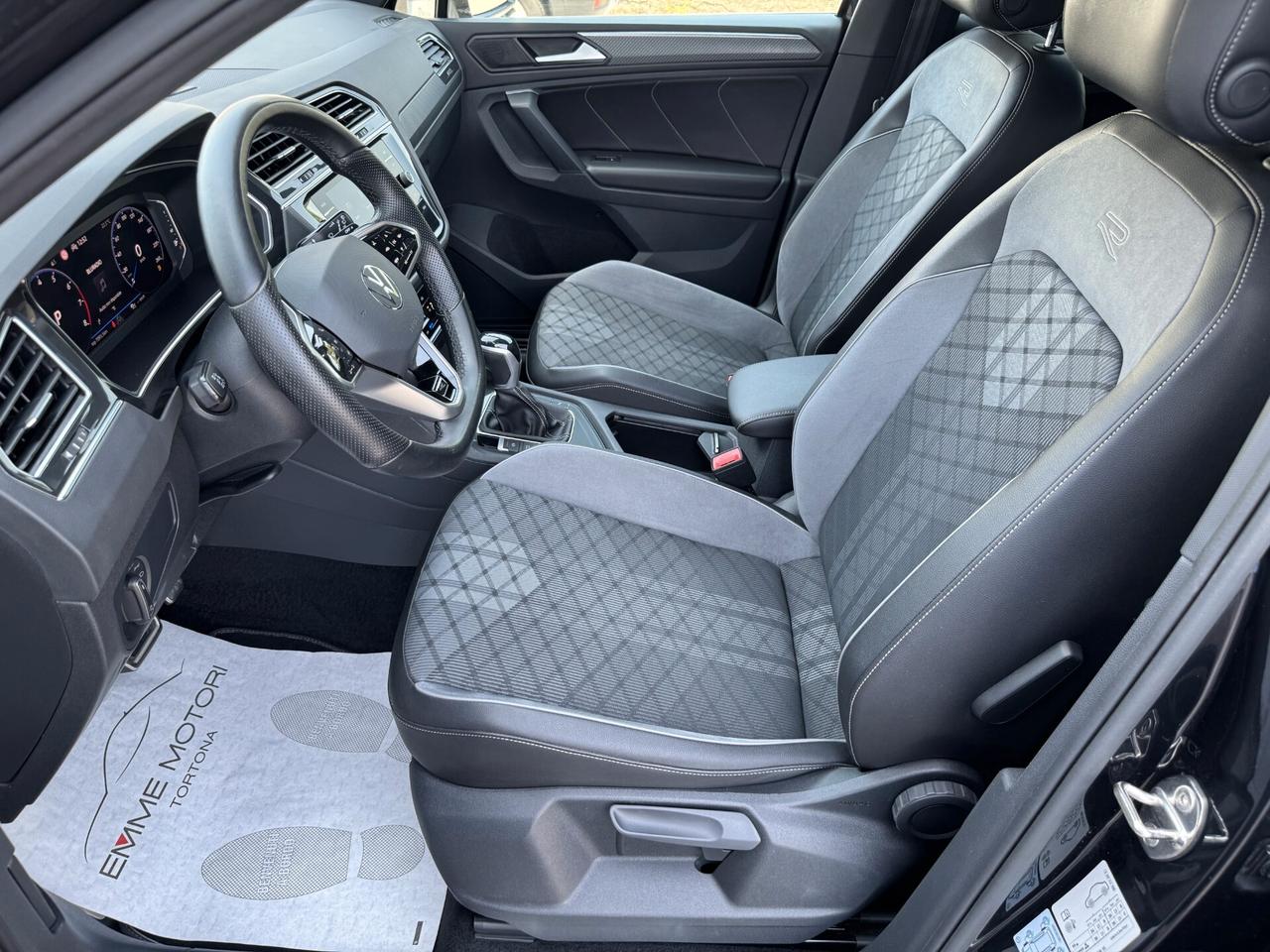 Volkswagen Tiguan 1.5 tsi R-Line 150cv dsg / NO VINCOLI /