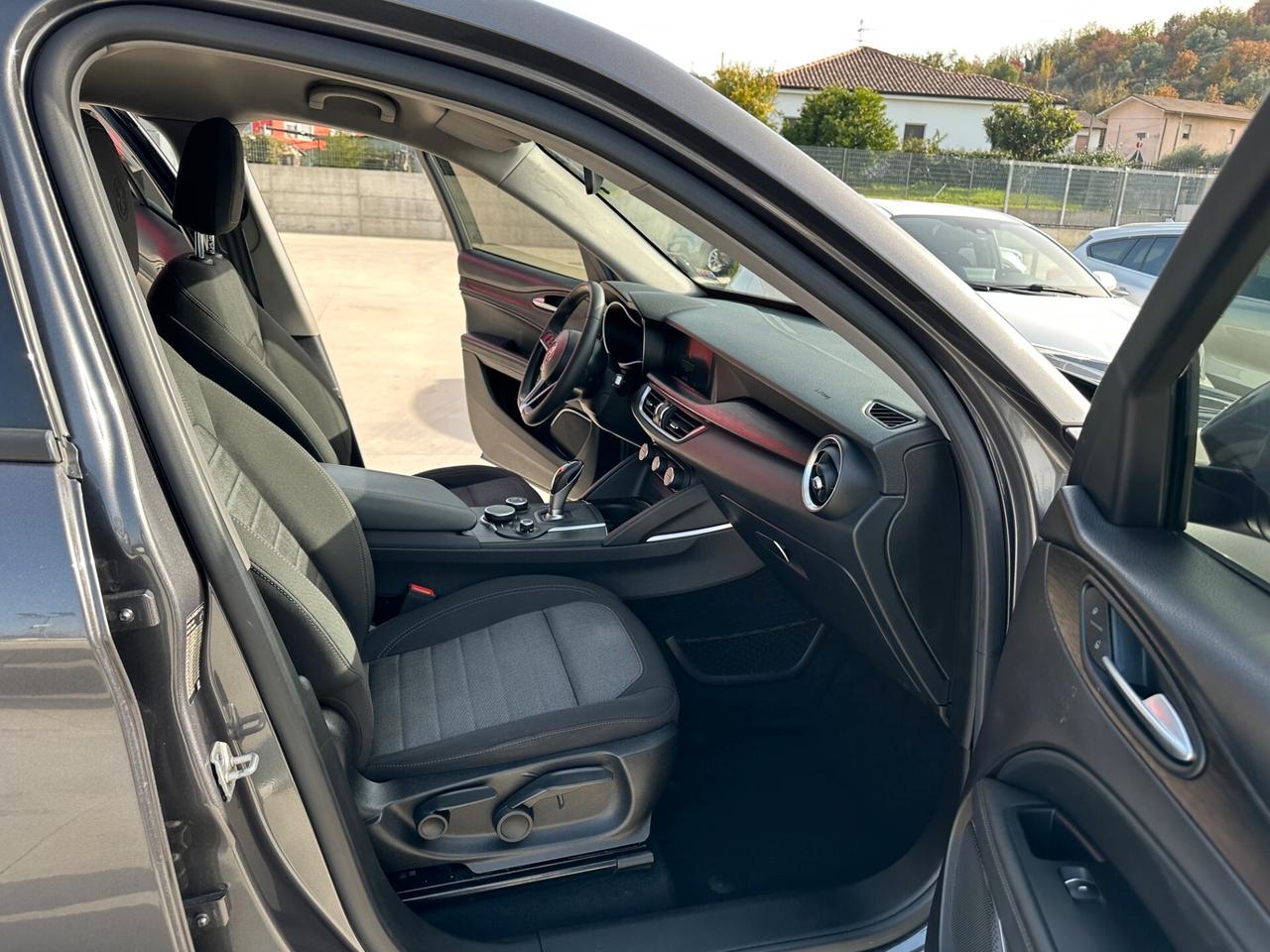 Alfa Romeo Stelvio 2.2 TD 180CV Q4 Super CERCHI 20"