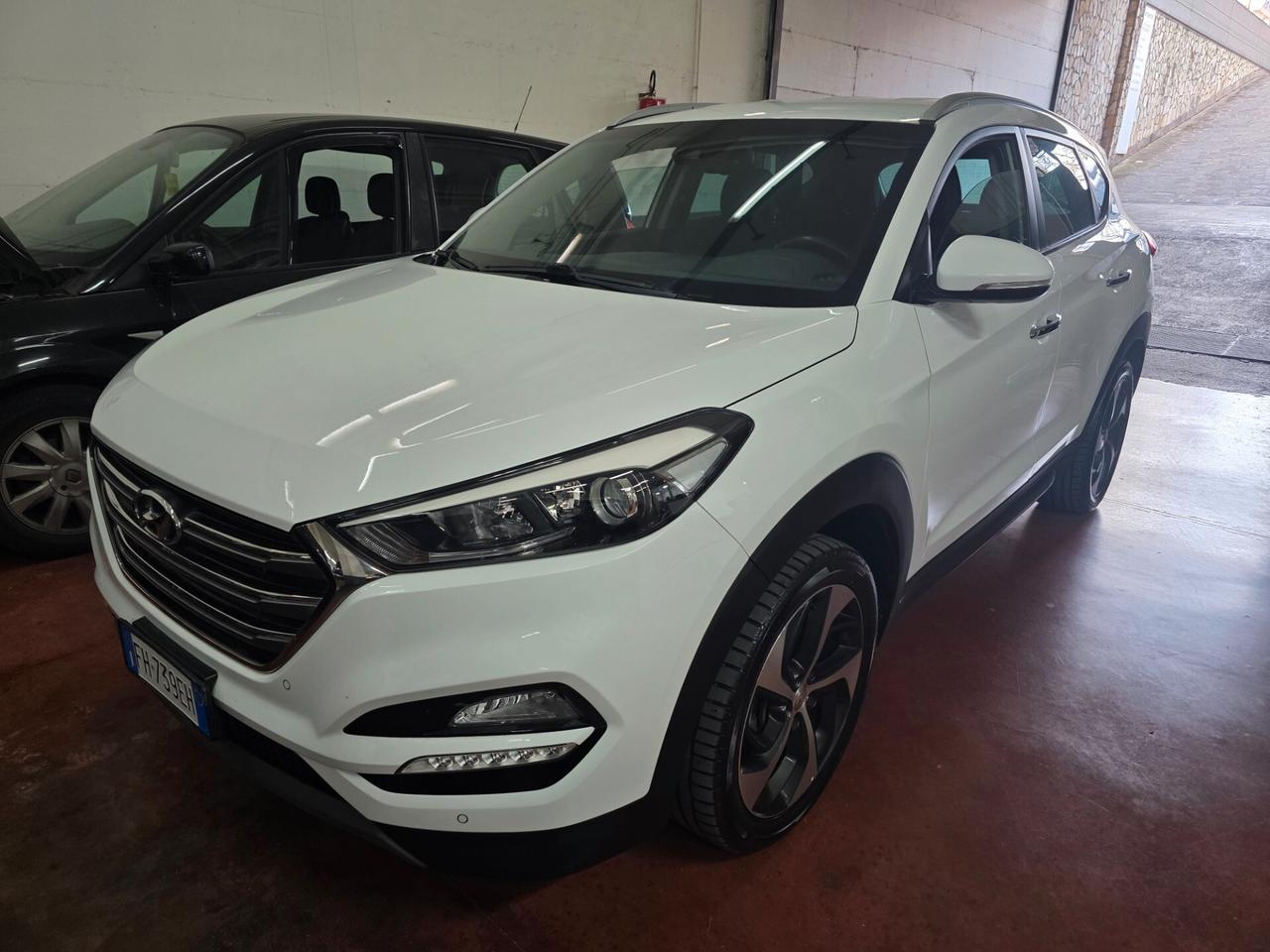 Hyundai Tucson 1.7 CRDi XPossible 115.000 km