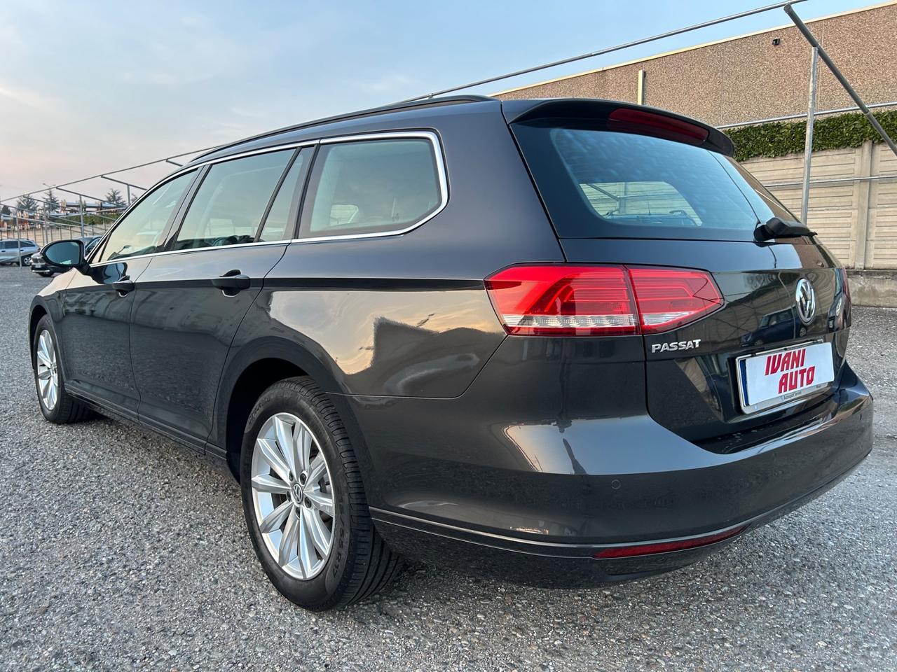 Volkswagen Passat Variant 1.6 TDI DSG Business