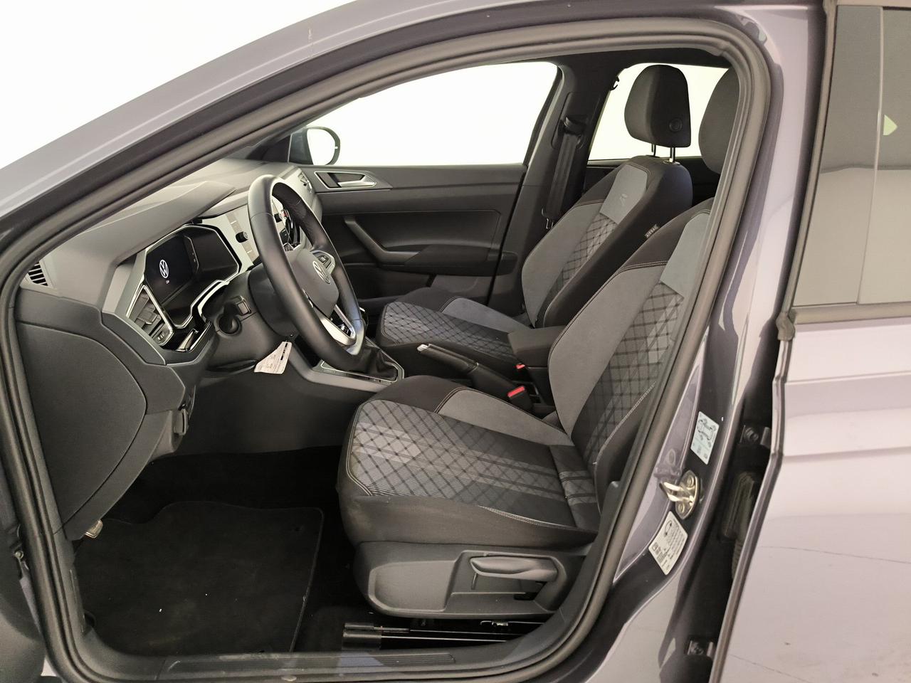 Volkswagen Taigo 1.0 tsi r-line 115cv